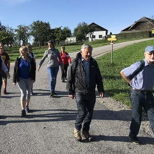 Zeit für Gespräche beim Hinaufwandern