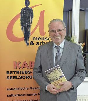 Buchpräsentation Josef Mayr am 14.11.2016 im Cardijn Haus