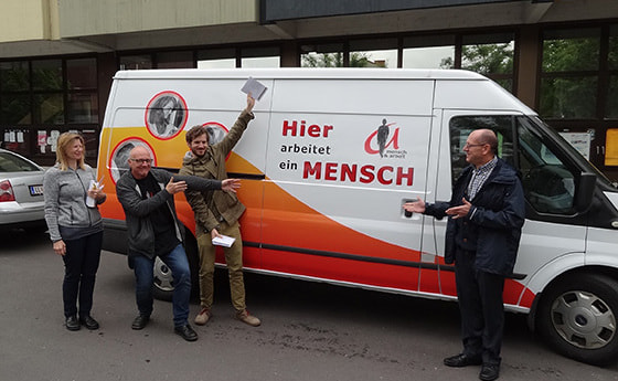 Treffpunktteam mit dem Bus in Ansfelden